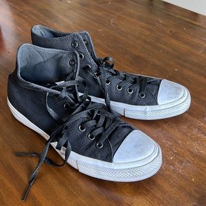 Black Converse Chuck Taylor II. Size 10.